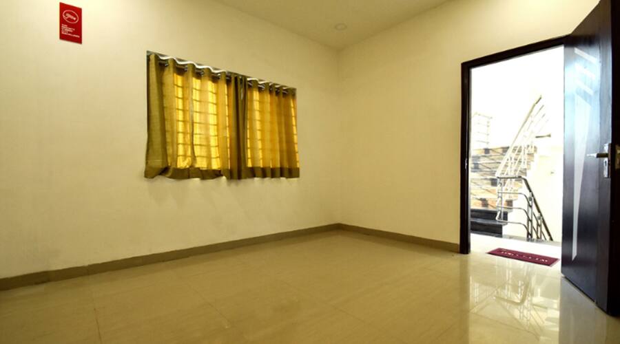 Hotel Relax Inn, Indore 4